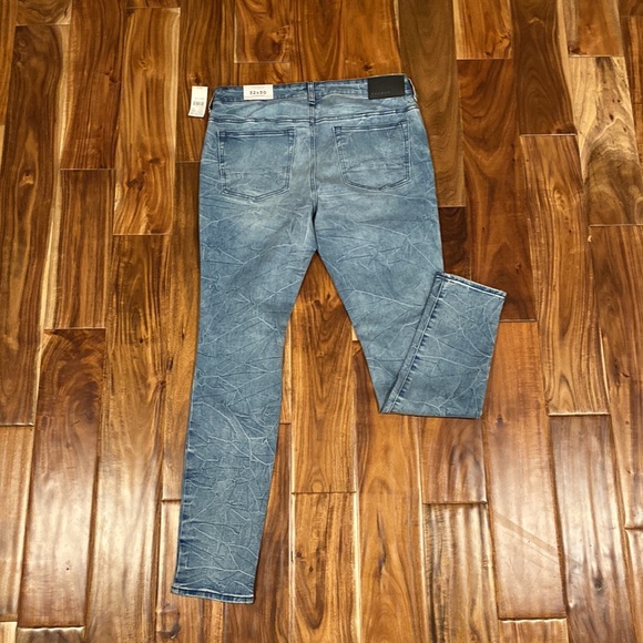 NWT PacSun Ripped Jeans - Picture 2 of 5